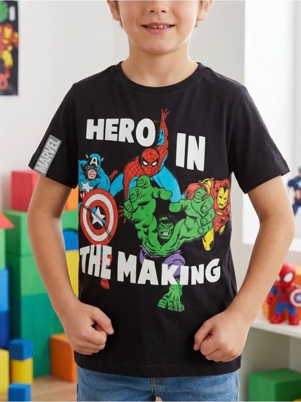 Marvel Avengers Black Kids Superhero Graphic Tee Sz-5-6.   GG5